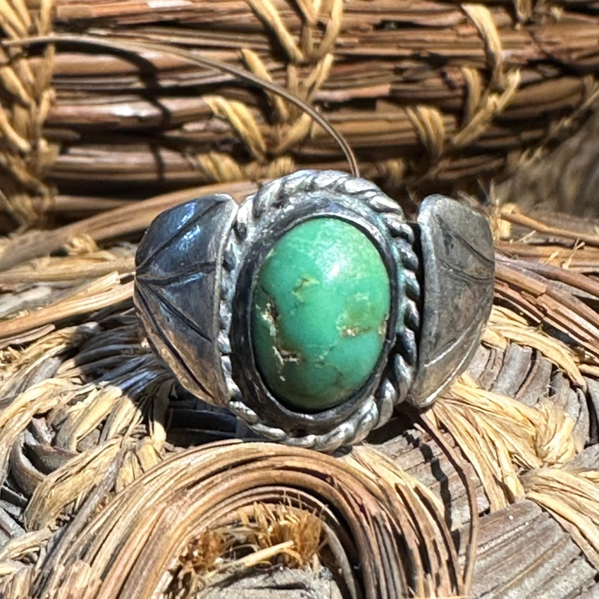 Sterling cheapest Silver Green Turquoise Native American Heavy Ring