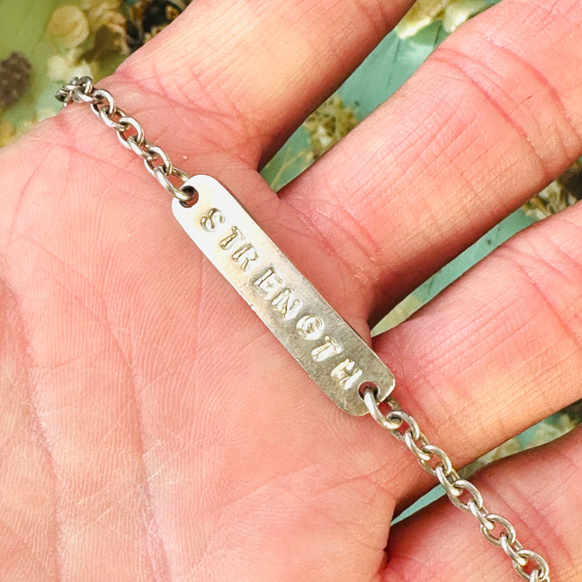 Pre-Owned Sterling Silver ’Strength’ Id Bracelet