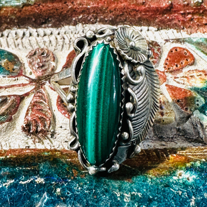 Vintage Navajo Sterling Silver & Malachite Ring Size 7.5