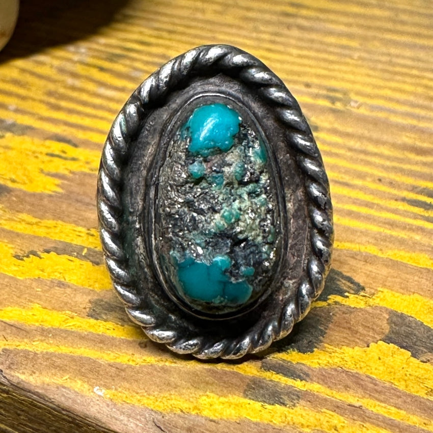 VTG NAVAJO deals STERLING SILVER TURQUOISE RING. #A13