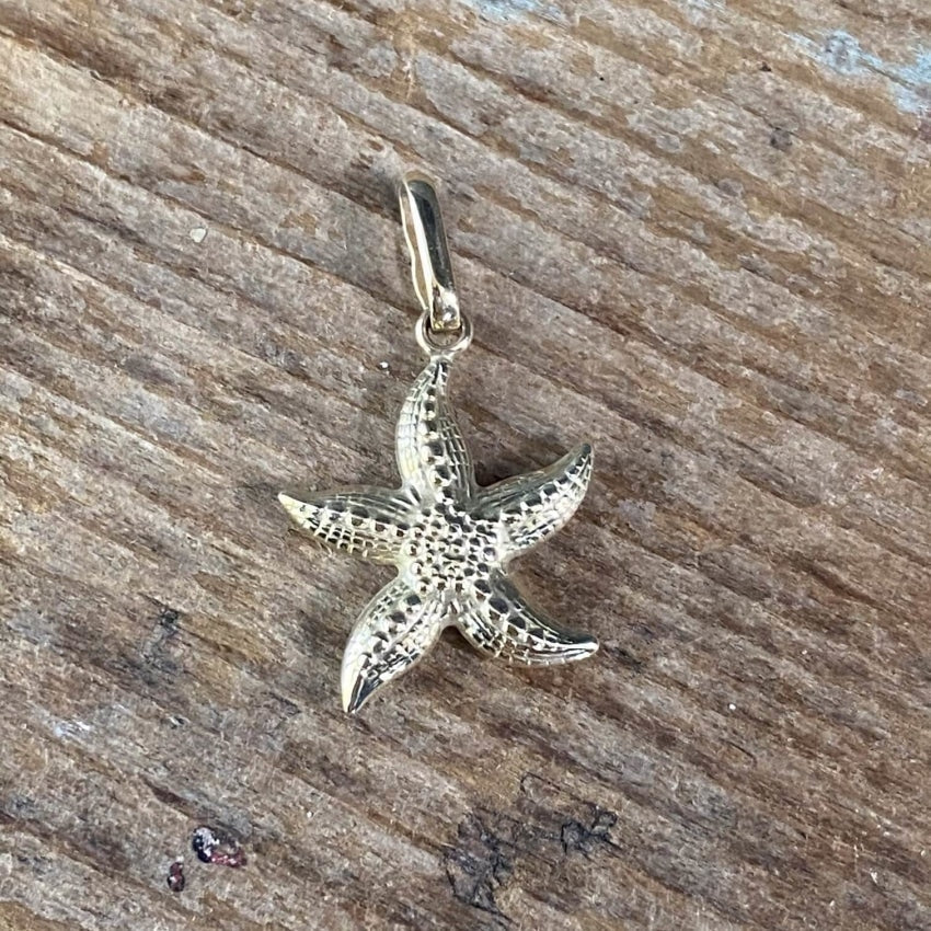 10K Yellow Gold Starfish Pendant Vintage Yourgreatfinds