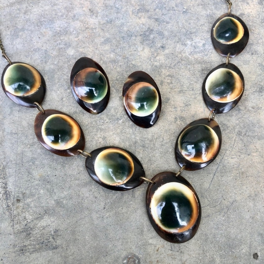Vintage Operculum Shell Necklace and Earring Set Yourgreatfinds