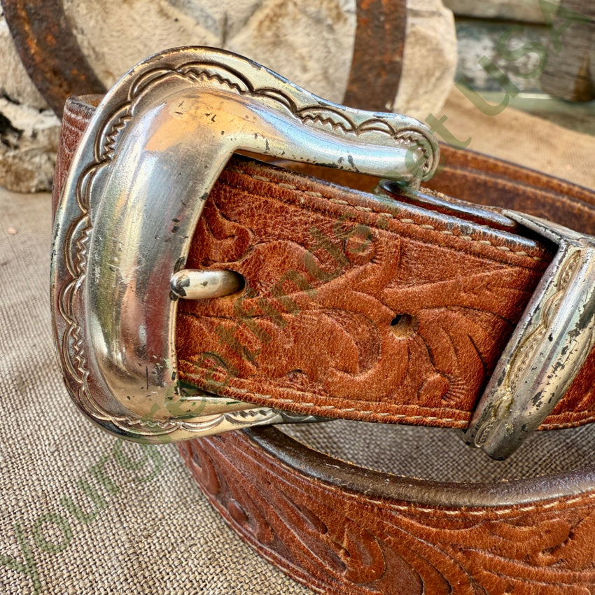 1993 Brown Tooled Leather Belt Brighton belt