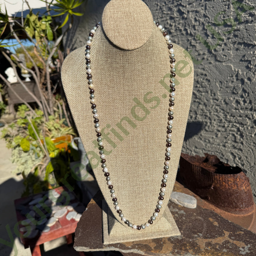 32’’ Long Hand Knotted Tri-Colored Pearl Necklace necklace