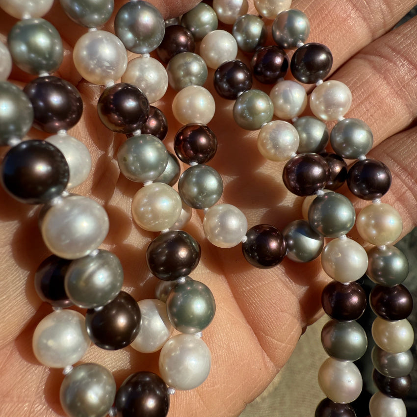 32’’ Long Hand Knotted Tri-Colored Pearl Necklace necklace