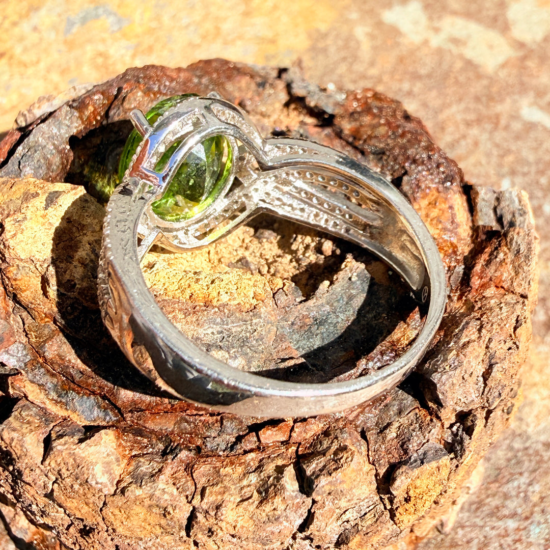 Pre-owned Sterling Silver & CZ Ring Size 12