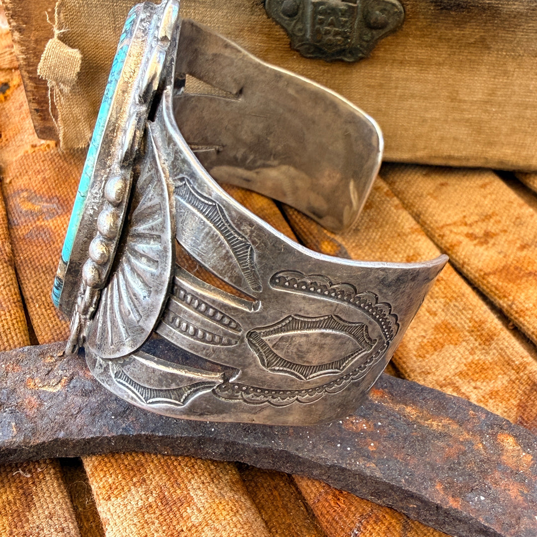 Vintage Native American Sterling Silver & Turquoise Cuff Bracelet