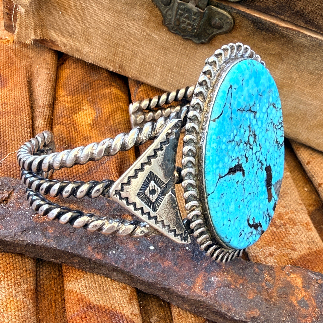 Vintage Native American Sterling Silver & Turquoise Cuff Bracelet