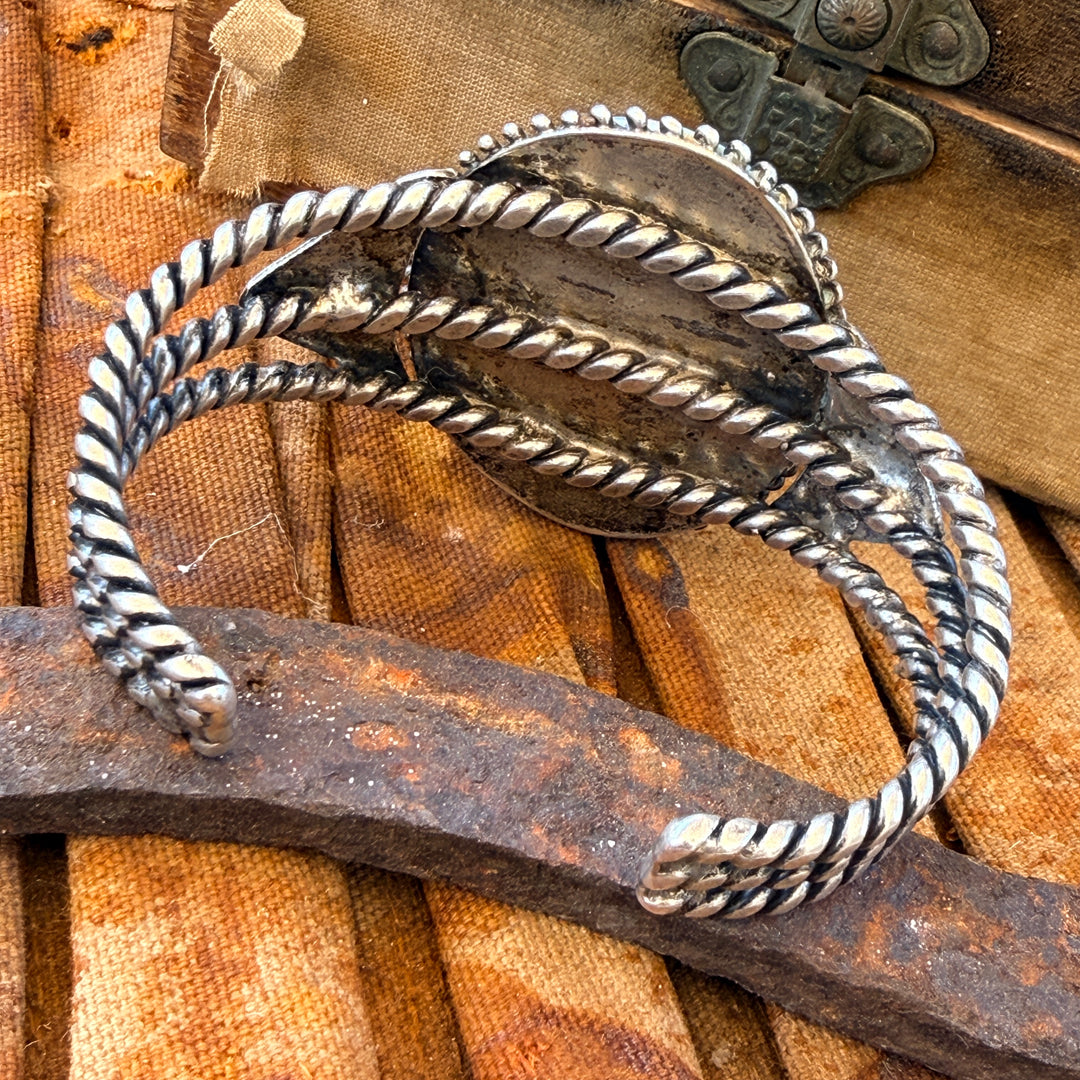 Vintage Native American Sterling Silver & Turquoise Cuff Bracelet