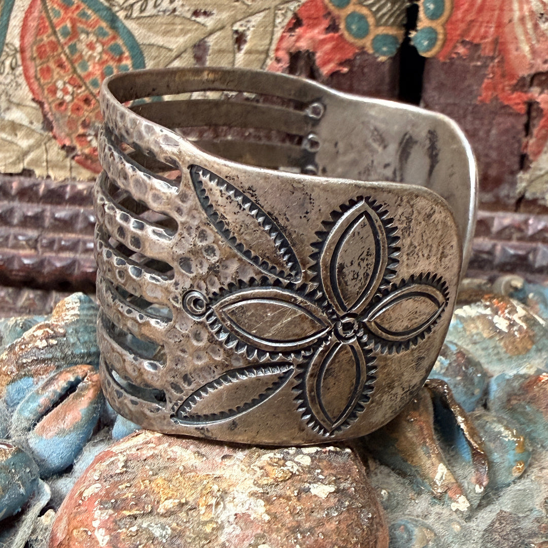 Large Vintage Sterling Silver Navajo Wide Cuff Bracelet Fred Harvey Era