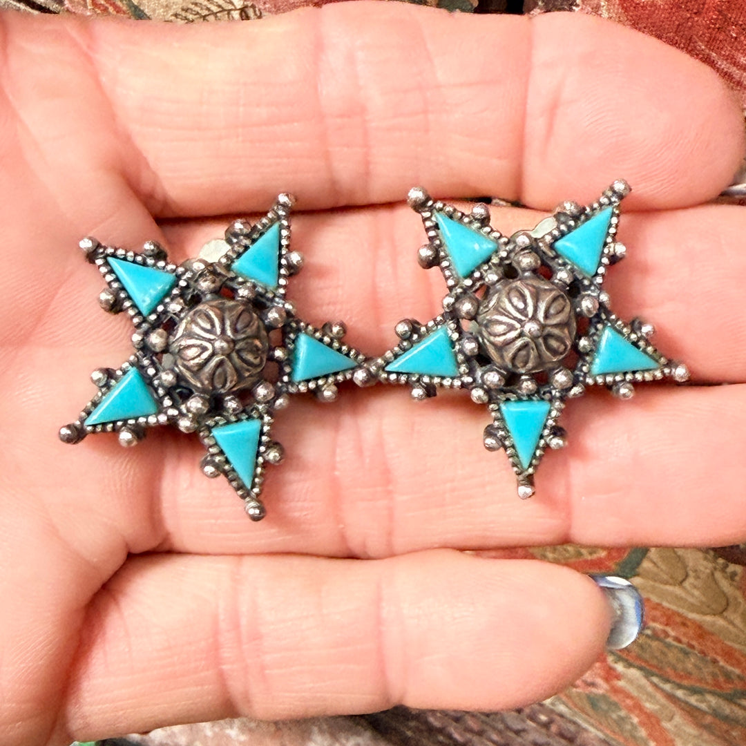 Vintage Costume Grade Southwestern Star Clip On Earrings