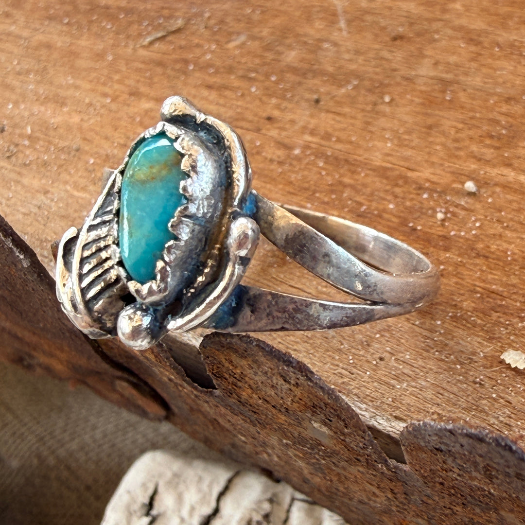 Vintage Navajo Sterling Silver & Turquoise Ring Size 8