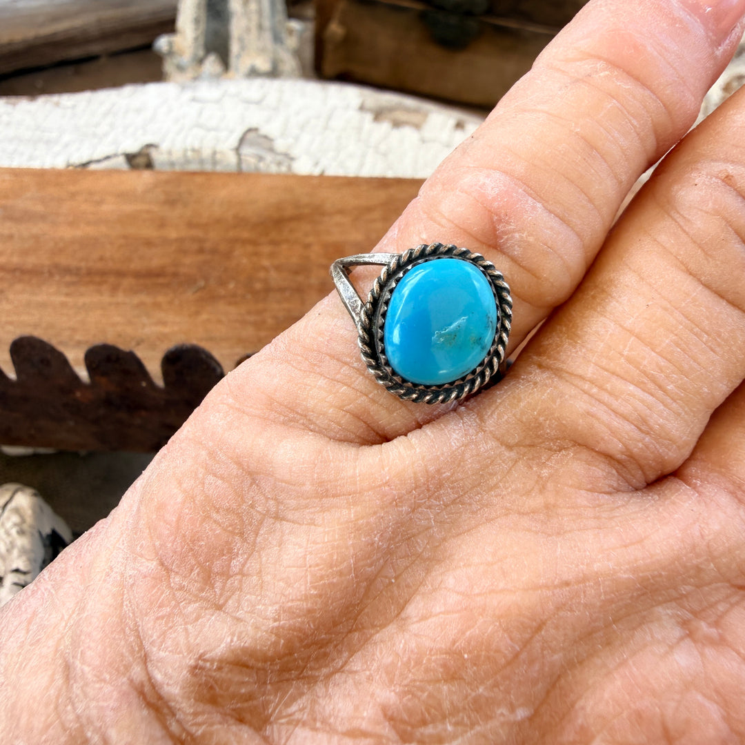 Vintage Navajo Sterling Silver & Blue Turquoise Ring Size 7 1/4