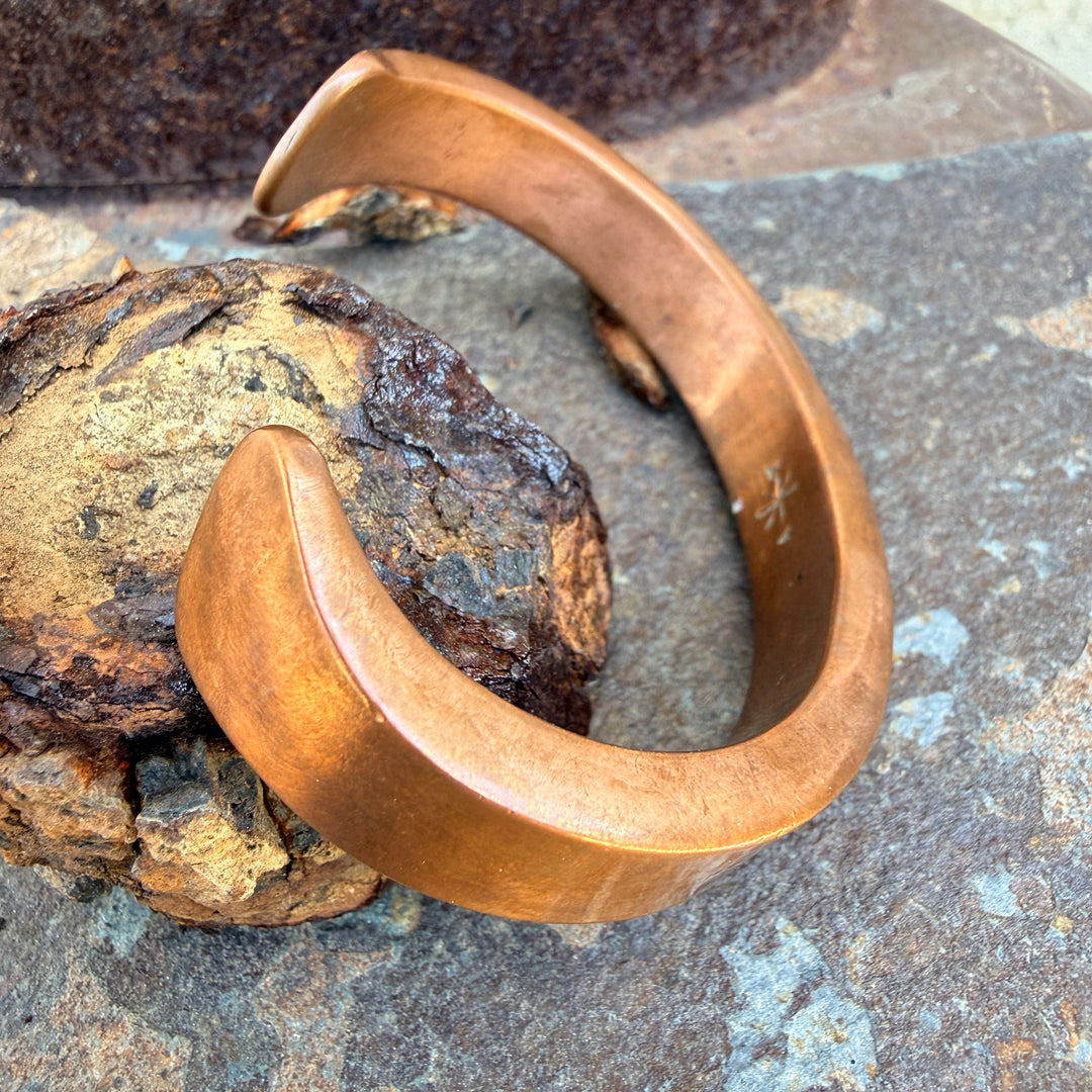 Vintage Navajo Stamp Stamped Heavy Solid Copper Cuff Bracelet