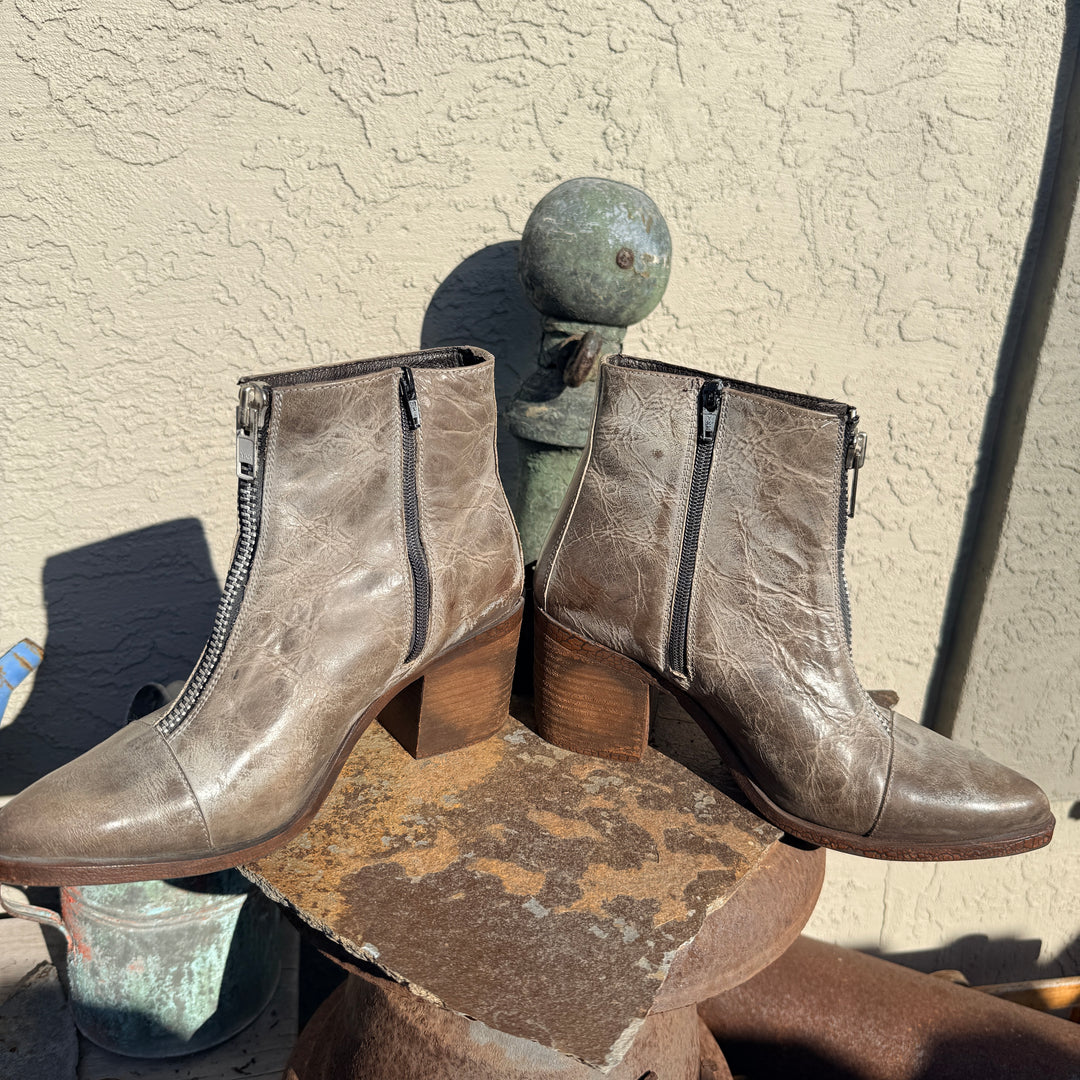 Freebird Leather Claire Zipper Boots Size 10