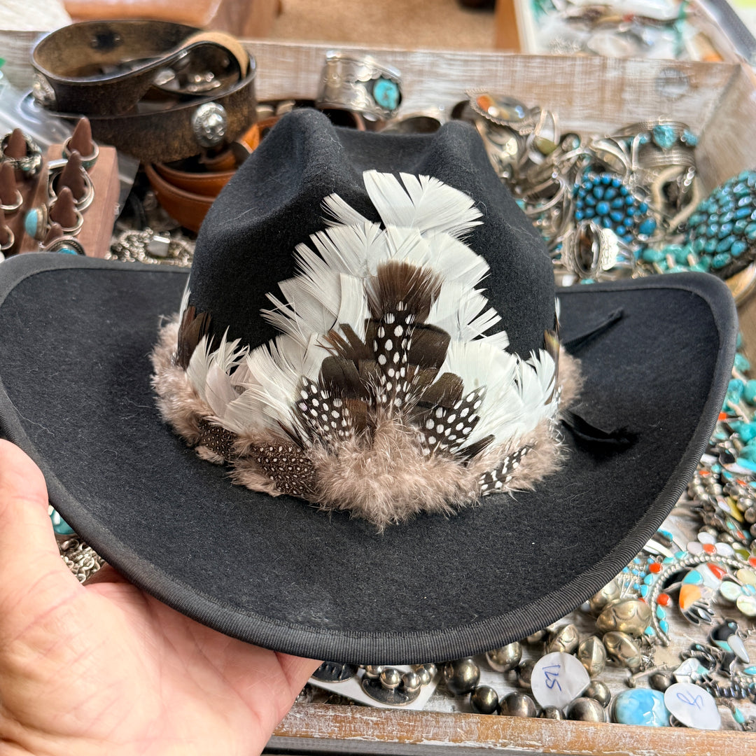 C. 1970s Smithbult Black Wool Cowboy Western Hat Feather Band 7 1/4