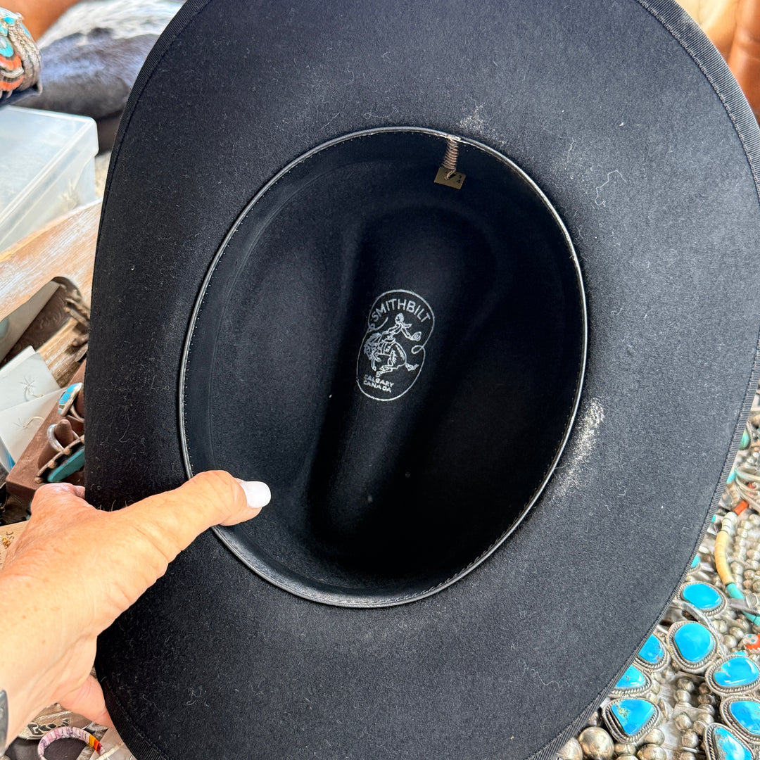C. 1970s Smithbult Black Wool Cowboy Western Hat Feather Band 7 1/4