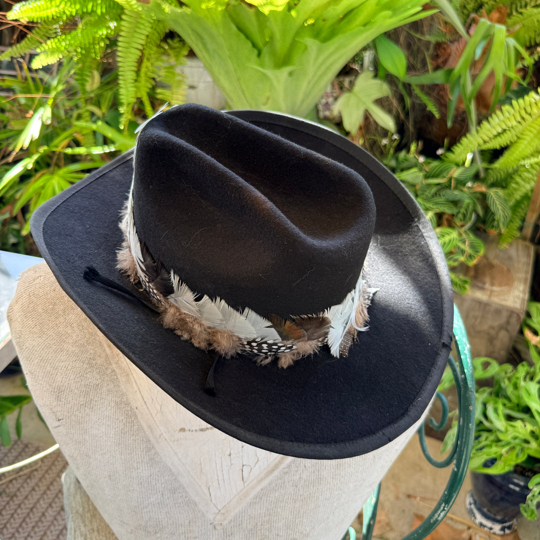 C. 1970s Smithbult Black Wool Cowboy Western Hat Feather Band 7 1/4