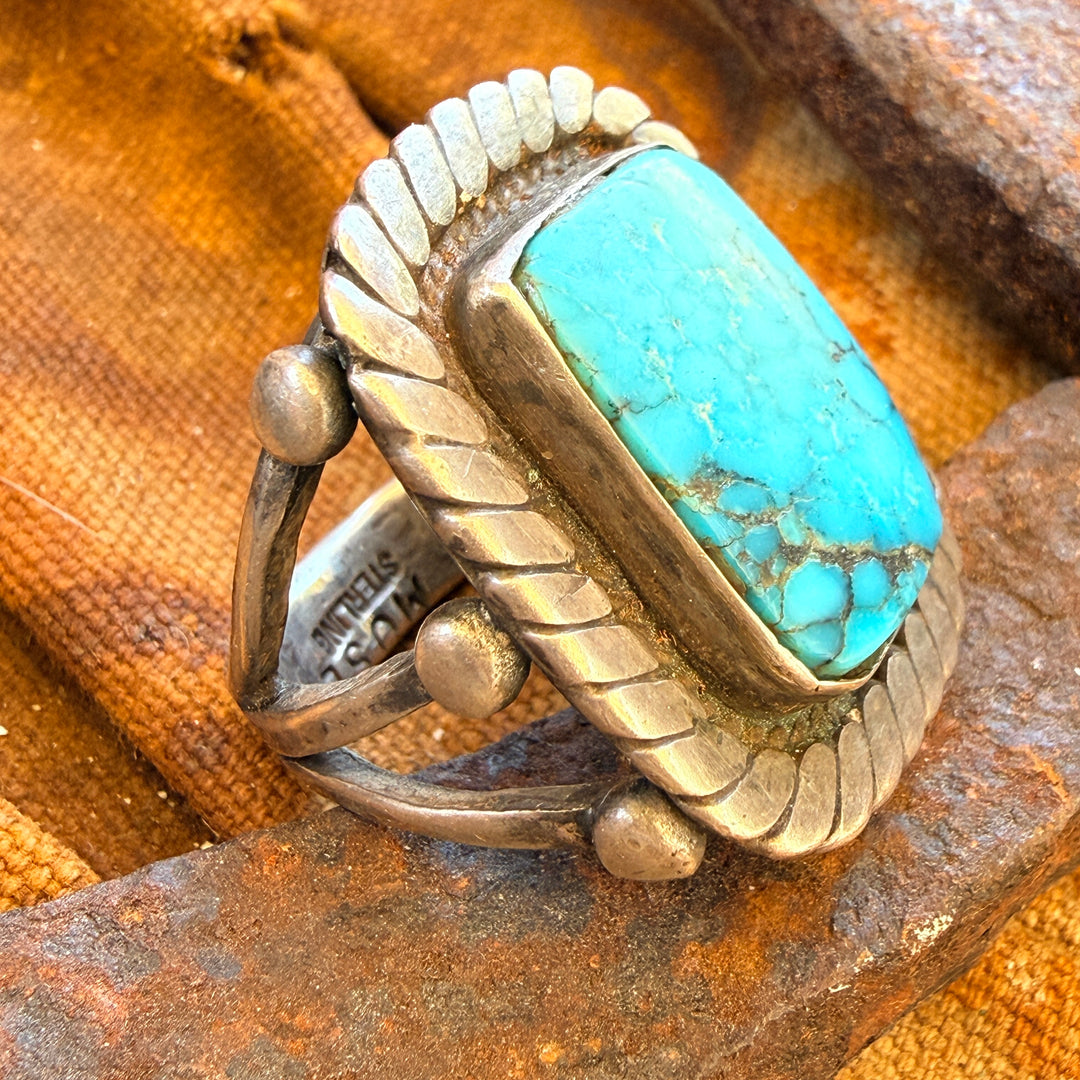 Vintage Navajo Sterling Silver Natural Turquoise Raindrop Ring Size 10.5