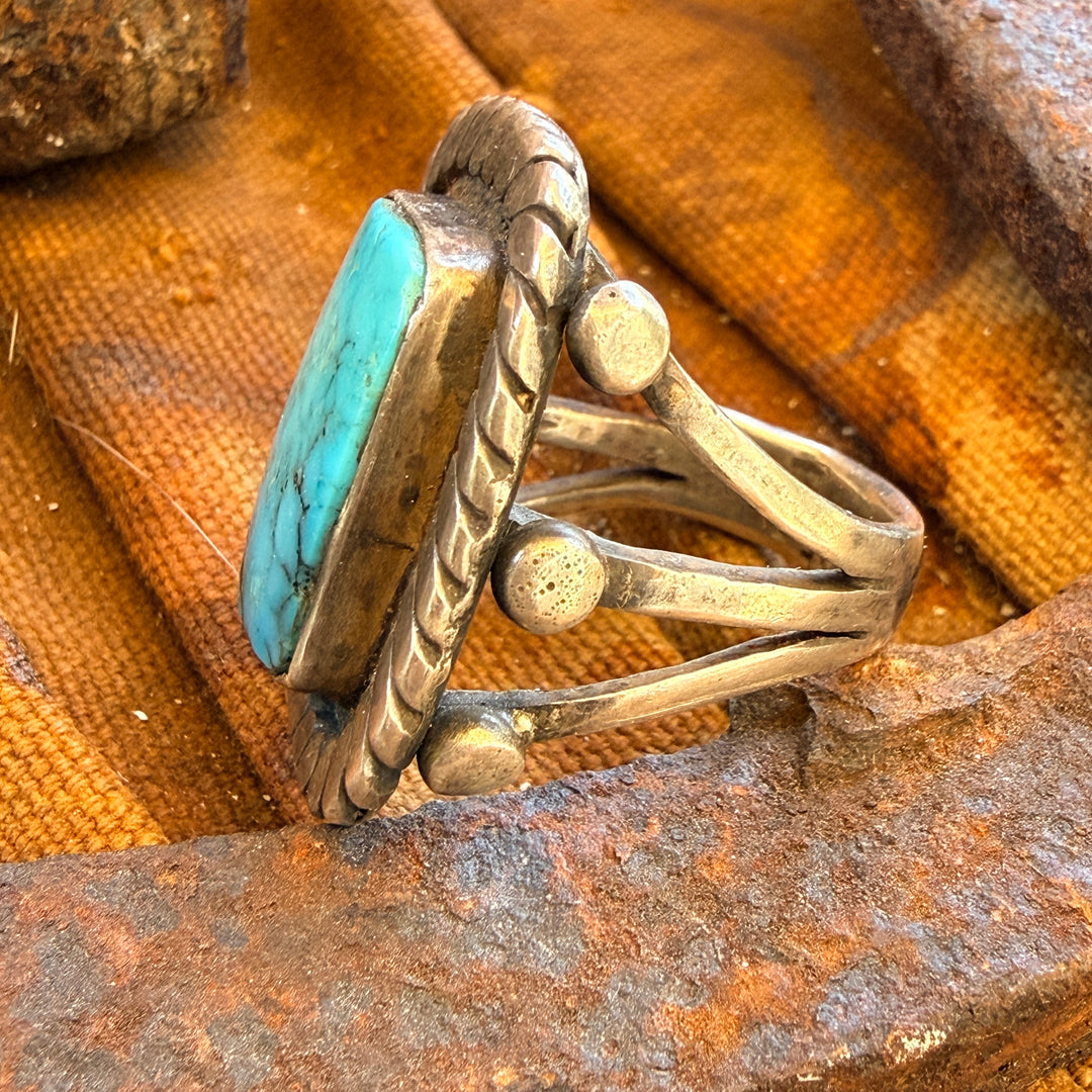 Vintage Navajo Sterling Silver Natural Turquoise Raindrop Ring Size 10.5
