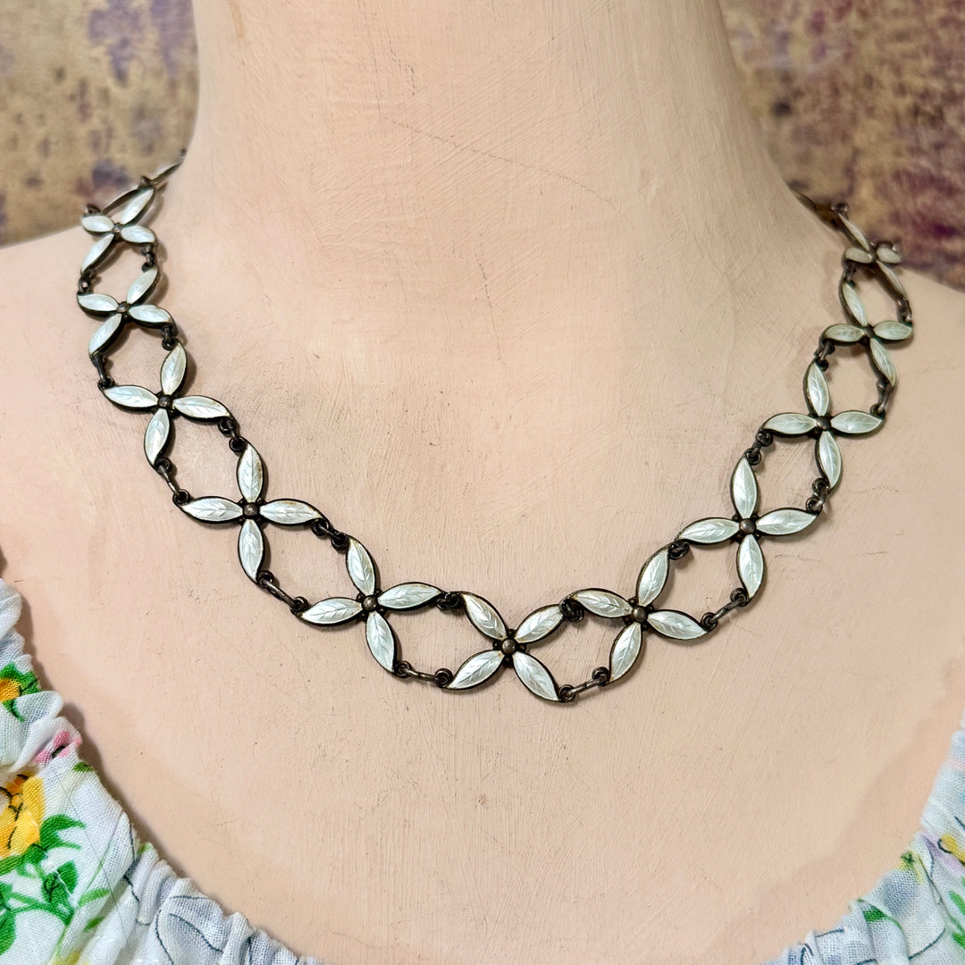 Vintage 925S Sterling Silver White Guilloche Enamel Leaf Necklace JB