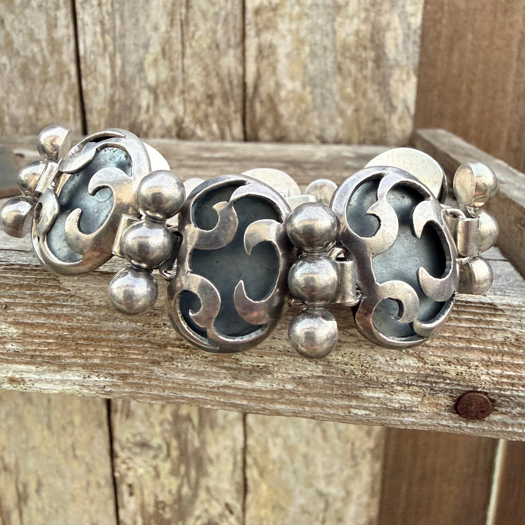 Vintage Victoria Sterling Silver Calar Angel Panel Bracelet