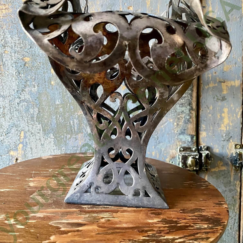 Antique Meridian Britannica Canada Silver Plate Vase