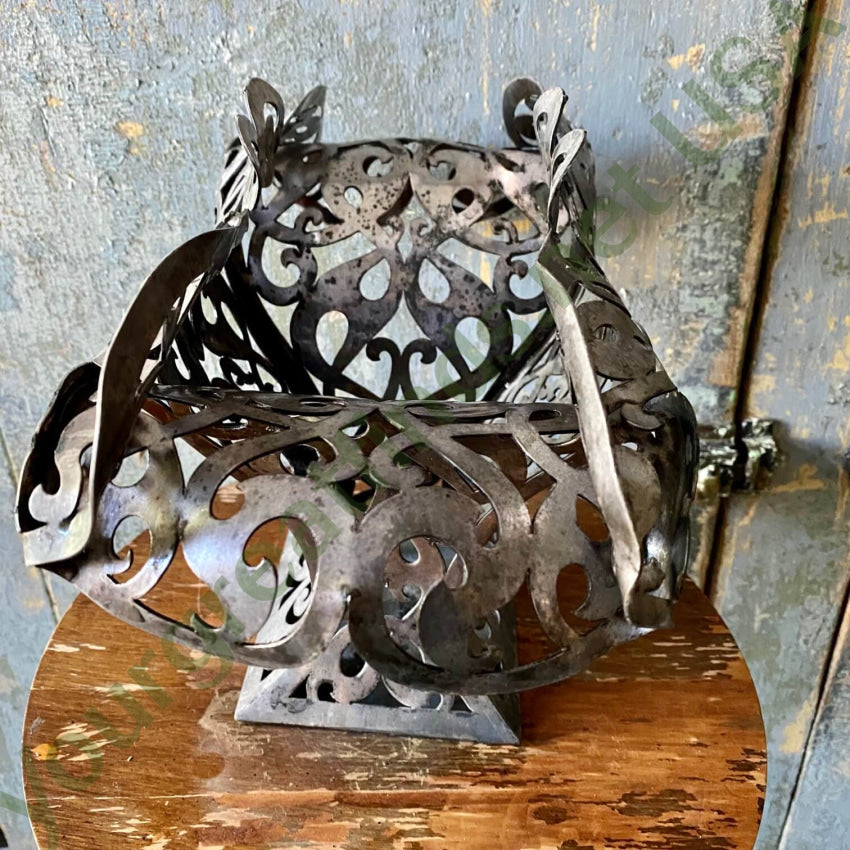 Antique Meridian Britannica Canada Silver Plate Vase