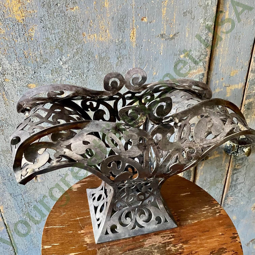 Antique Meridian Britannica Canada Silver Plate Vase