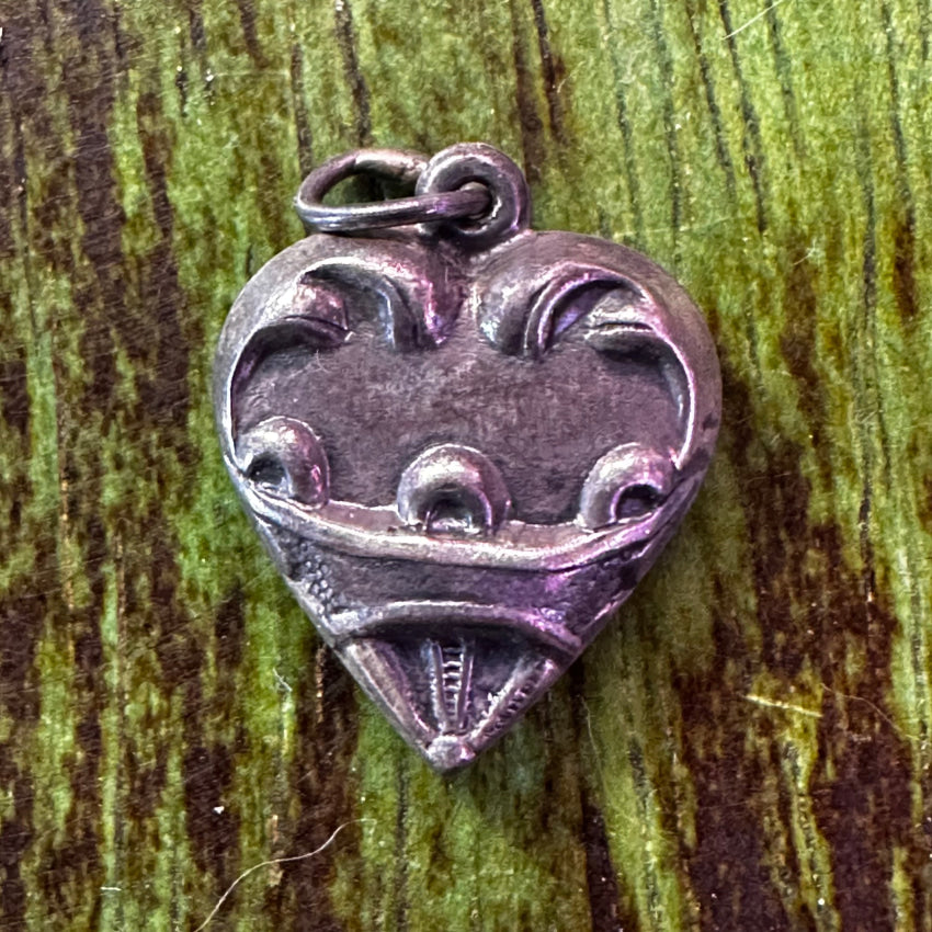 Antique Sterling Silver Puffy Heart Charm Pendant Raised Design Charms & Pendants