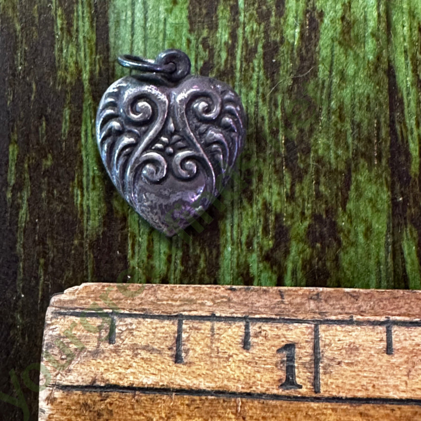 Antique Sterling Silver Puffy Heart Charm Pendant Raised Design Charms & Pendants