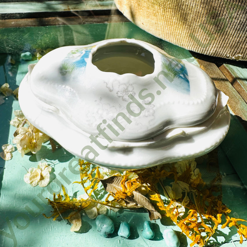 Antique Victorian Porcelain Hair Receiver