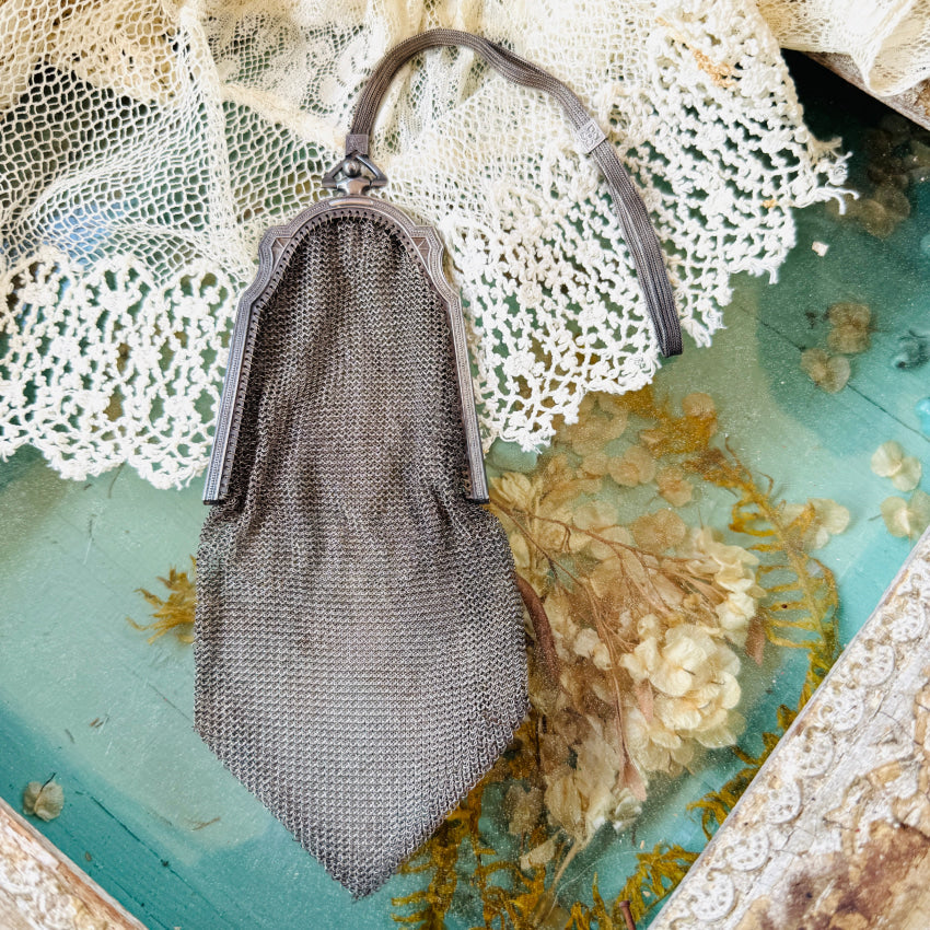 Antique Whiting & Davis Silver Mesh Wristlet Bag purse