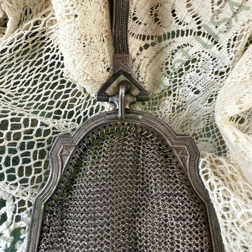 Antique Whiting & Davis Silver Mesh Wristlet Bag purse