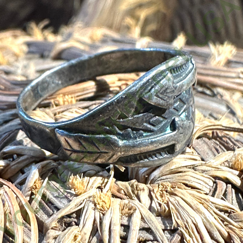 Early Navajo Sterling Silver Stamped Double Arrow Band Ring Size 9.5