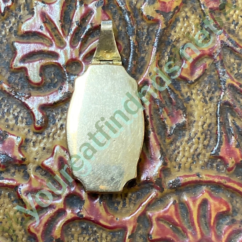 Etch Decorated Gold Filled Locket Yourgreatfinds