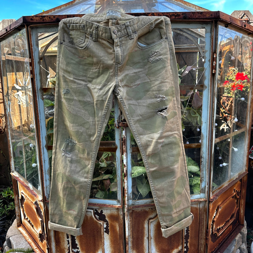 Free People Distressed Camo Cotton Jeans 29 Pants