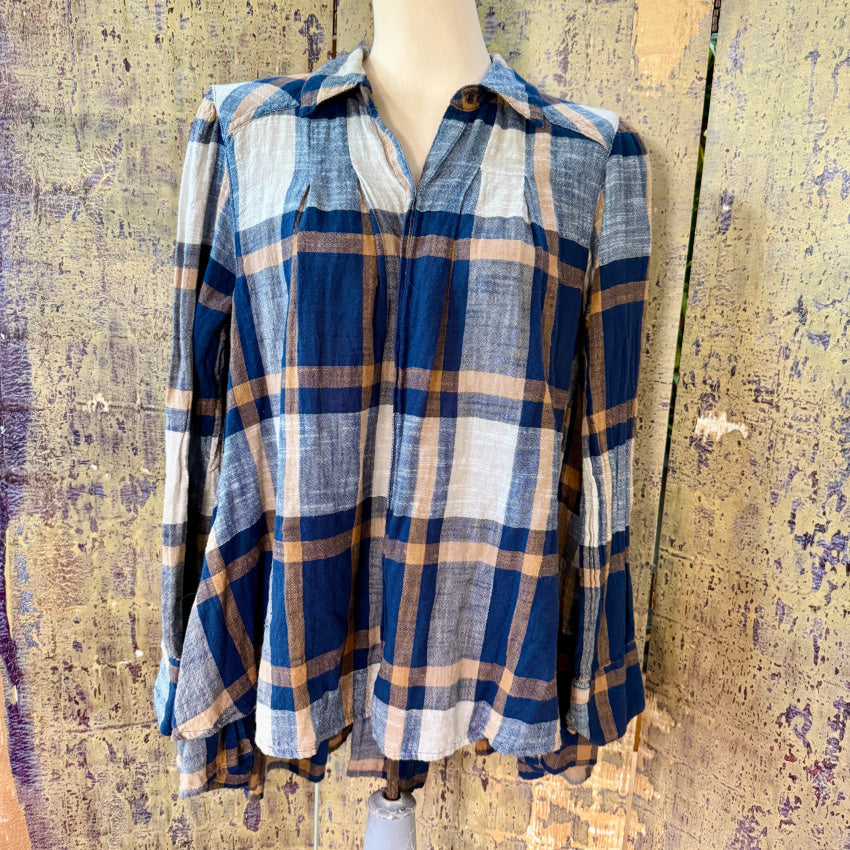 Free People Size XS Peppy In Plaid Ruffle Button Plaid Shirt blouse