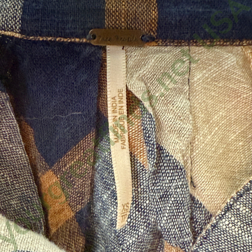 Free People Size XS Peppy In Plaid Ruffle Button Plaid Shirt blouse