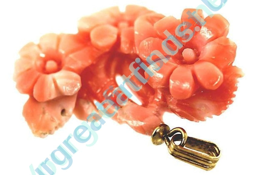 Gold &amp; Hand-Carved Coral Pendant Yourgreatfinds