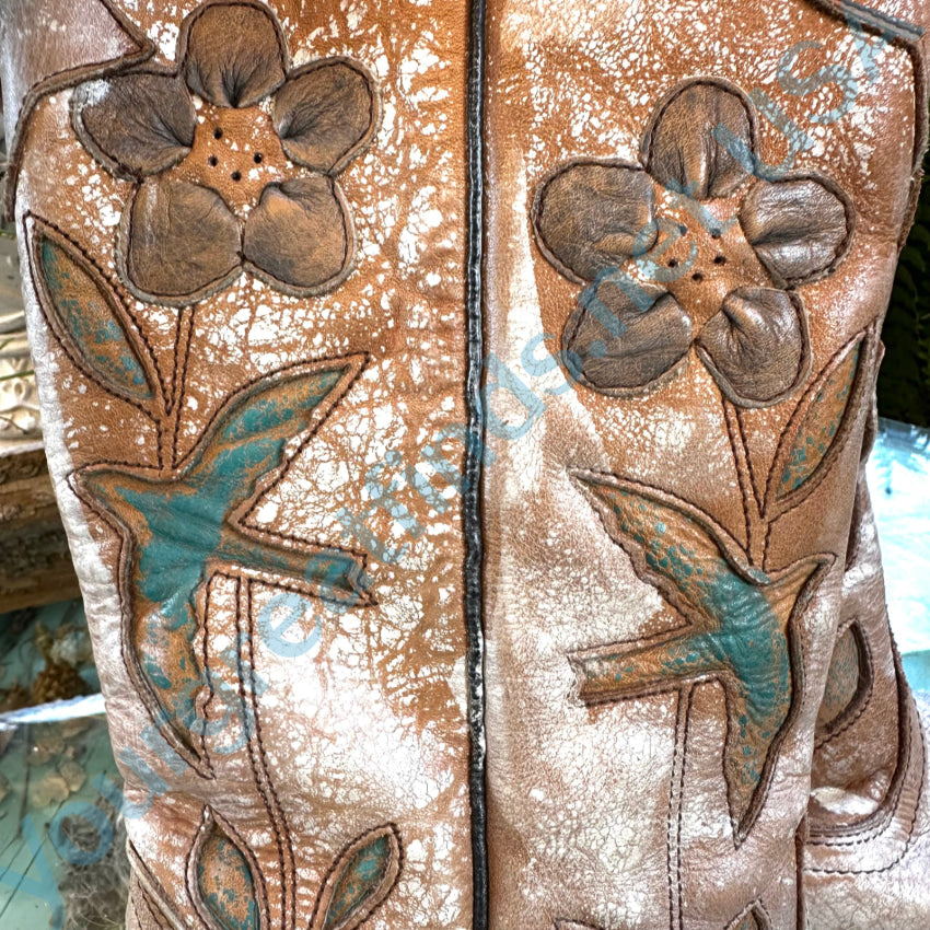 Gorgeous Bed Stu Pearly Beige Cowgirl Boots Birds & Flowers 6.5 Cowgirl Boots