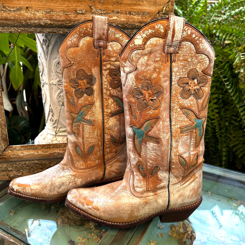 Gorgeous Bed Stu Pearly Beige Cowgirl Boots Birds & Flowers 6.5 Cowgirl Boots