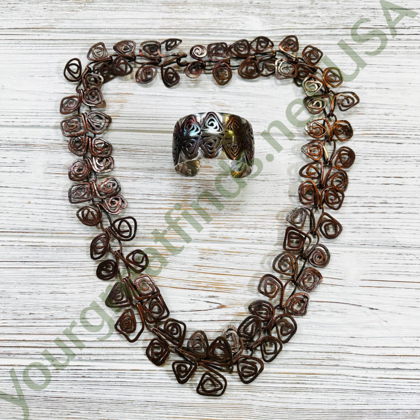 Handmade Hammered Copper Necklace Will Case - Daniels