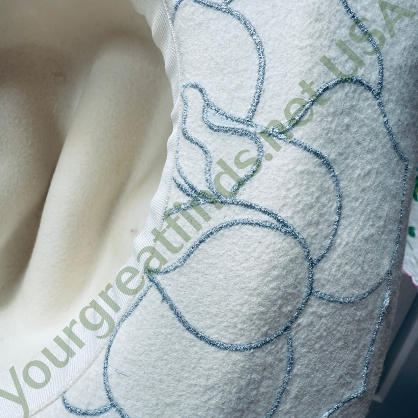 Ivory Wool ’Love Never Fails’ Rose Embroidered Western Hat hat