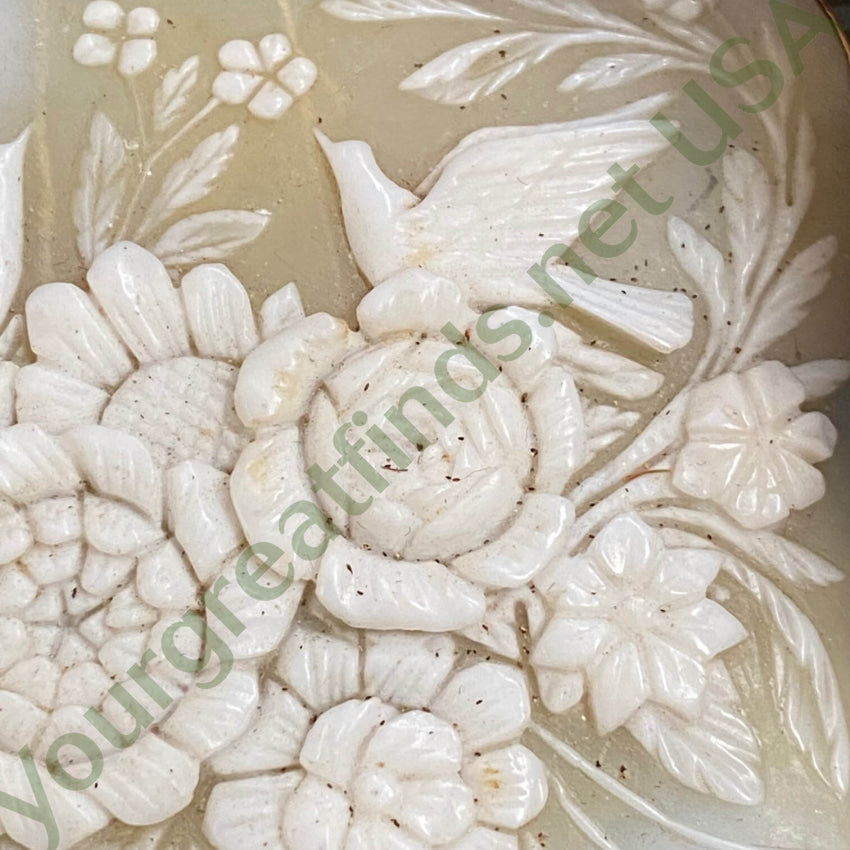 Large Antique 14K Gold Carved Cameo Love Birds Brooch