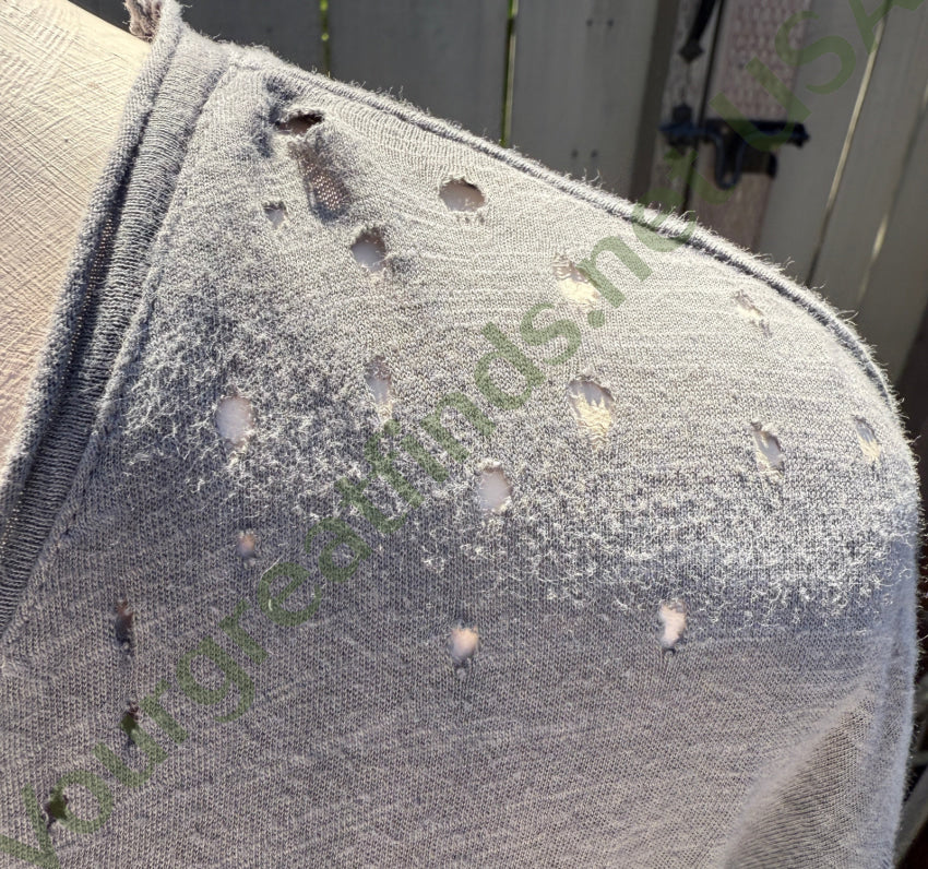 MAGNOLIA PEARL Cotton Fraise Tee T-Shirt Strawberry Ozzy Gray tee shirt