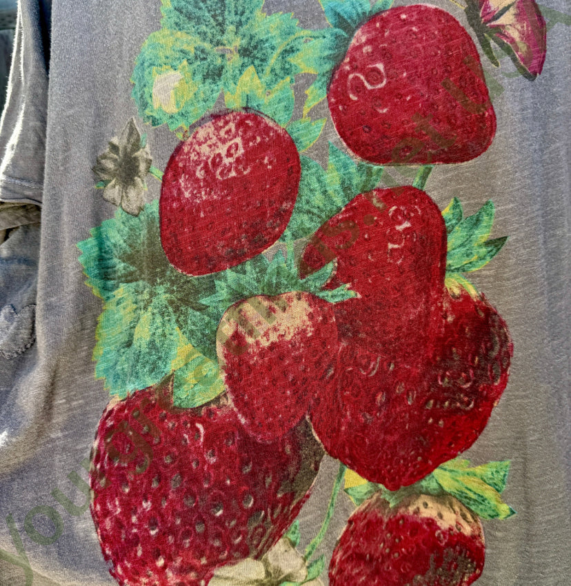 MAGNOLIA PEARL Cotton Fraise Tee T-Shirt Strawberry Ozzy Gray tee shirt