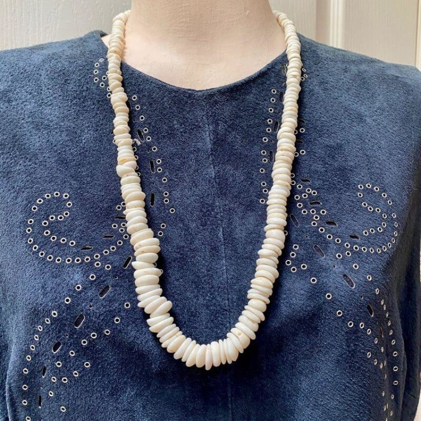 Natural Hawaiian Puka Necklace High Grade 26 1/2 Inch Long Yourgreatfinds