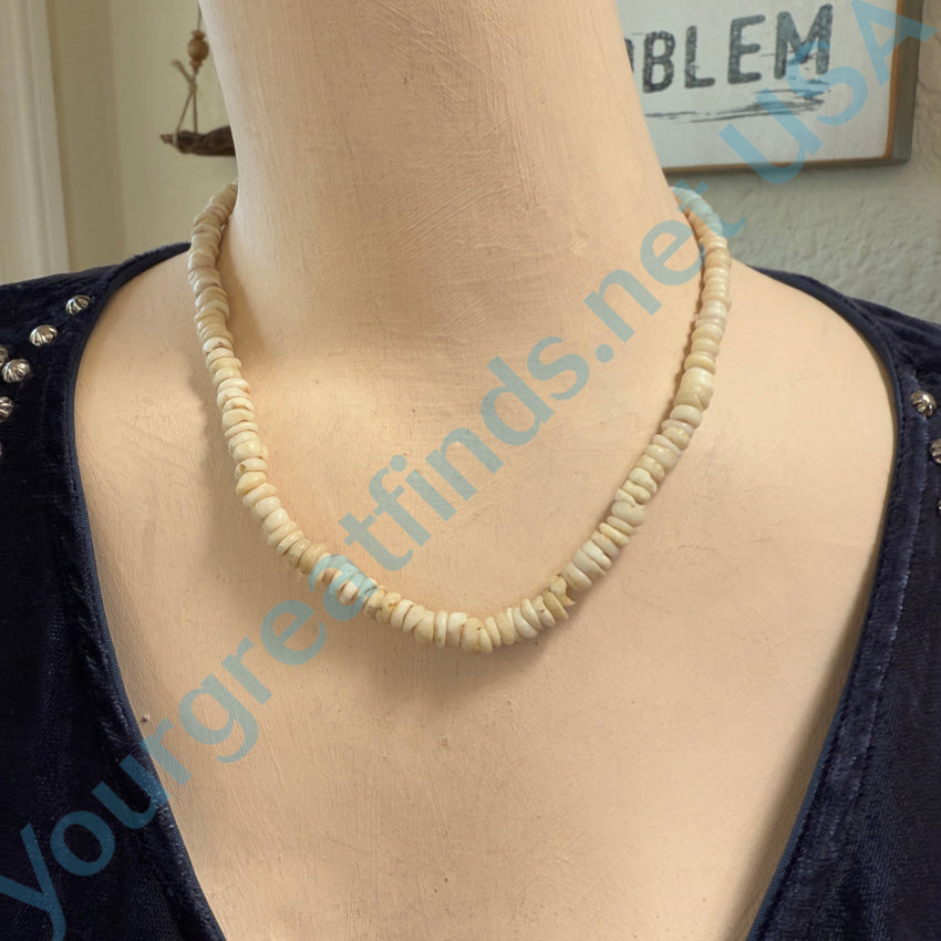 Natural Hawaiian Puka Shell Choker Necklace 16.5’’ L Necklace