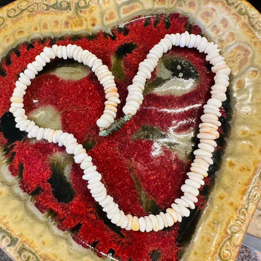 Natural Hawaiian Puka Shell Necklace Necklace